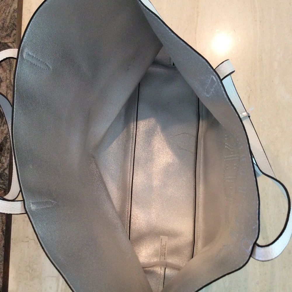 New Victoria’s Secret VS White Tote Bag - Picture 5 of 8